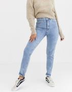 Letforvaskede, højtaljede mor-jeans fra Vero Moda-Blå