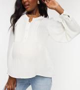 Mamalicious - Maternity - Hvid smock-skjorte med plisseringer