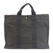 Pre-owned Canvas totes