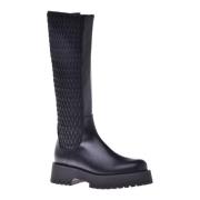 Boots in stretchy eco-nappa and black leather