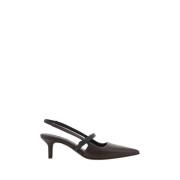 Elegant læder slingback pumper med juvelapplikation