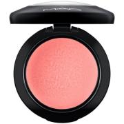 MAC Cosmetics Mineralize Matte Blush Hey Coral Hey… Hey Coral, He
