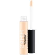 MAC Cosmetics Studio Fix 24-Hour Smooth Wear Concealer NC20