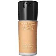 MAC Cosmetics Studio Radiance Serum-Powered Foundation Nc40