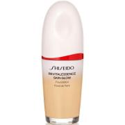 Shiseido RevitalEssence Skin Glow Foundation SPF30 210 Birch
