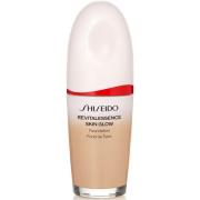 Shiseido RevitalEssence Skin Glow Foundation SPF30 260 Cashmere