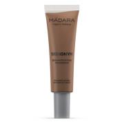 Madara Skinonym SKINONYM Semi-Matte Peptide Foundation #90 CHESNU