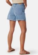 ONLY Onlvega HW Mom Dnm Shorts Light Blue Denim M