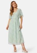 Bubbleroom Occasion Butterfly Sleeve Midi Dress Light green/Floral 46