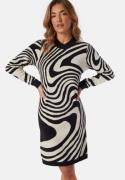 Object Collectors Item Ray L/S Knit Dress AOP Black Pattern:Sandshell zebra XS