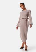 BUBBLEROOM Round Neck Rib Knitted Midi Dress  Beige M