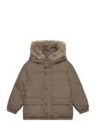 Faux Fur Hood Quilted Coat Outerwear Jackets & Coats Quilted Jackets Khaki Green Mango
