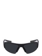 Nike Skylon Ace 22 Accessories Sunglasses D-frame- Wayfarer Sunglasses Black NIKE Vision