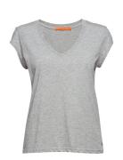 Cc Heart Basic V-Neck T-Shirt Tops T-shirts & Tops Short-sleeved Grey Coster Copenhagen