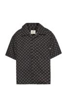 Aop Poplin Skully Shirt Tops Shirts Short-sleeved Shirts Black Mads Nørgaard