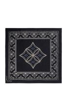 Lincoln Organic Cotton Bandana Accessories Scarves Lightweight Scarves Black Lexington Clothing