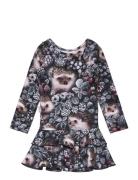 Print Frilla Dress Dresses & Skirts Dresses Casual Dresses Long-sleeved Casual Dresses Black Gugguu