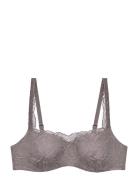 Body Make-Up Illusion Lace Balc T Lingerie Bras & Tops Balc Tte Bras Grey Triumph