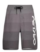 Retro Mark 19" Boardshort Badeshorts Black OAKLEY