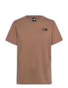 W S/S Relaxed Redbox Tee Sport Women Sport Clothing Sports Tops & T-shirts Sport T-Skjorte Brown The North Face