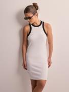 JJXX - Korte kjoler - Bright White Black Bindings - Jxforest Str Sl Rib Short Dress Jrs - Kjoler