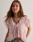 Nelly - Pink - Dreamy Flounce Blouse